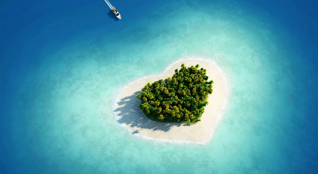 aerial_view_of_heart_shaped_tropical_island-wallpaper-1920x1080